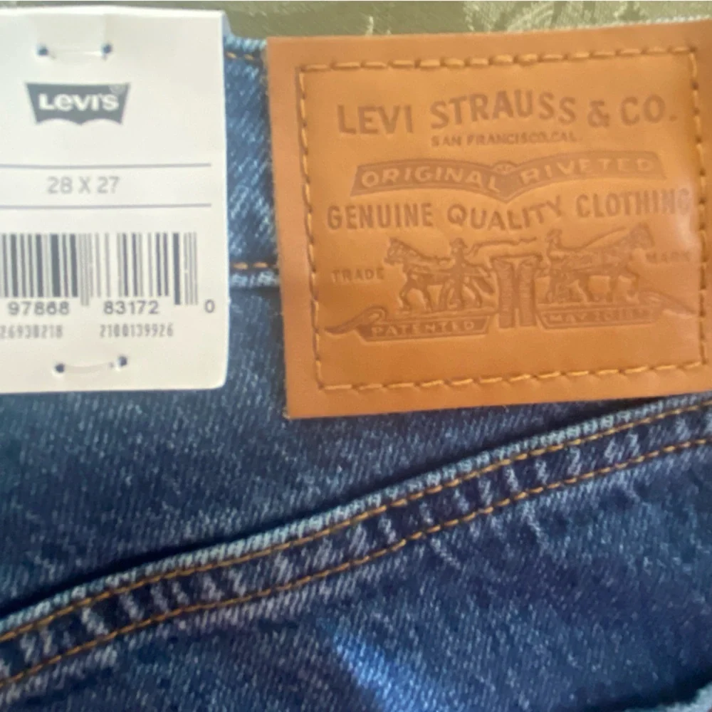 NWT Levi’s Ribcage High-Rise Jeans – Women’s New With Tags - Picture 4 of 5